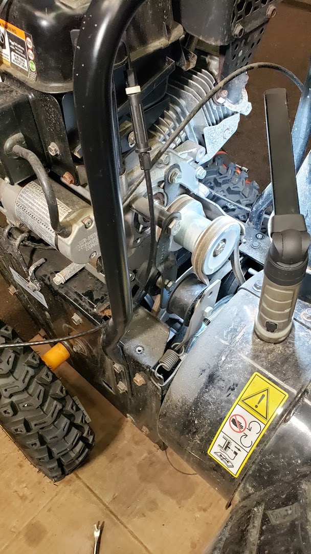 LMW SNOWBLOWER REPAIR Photo 6